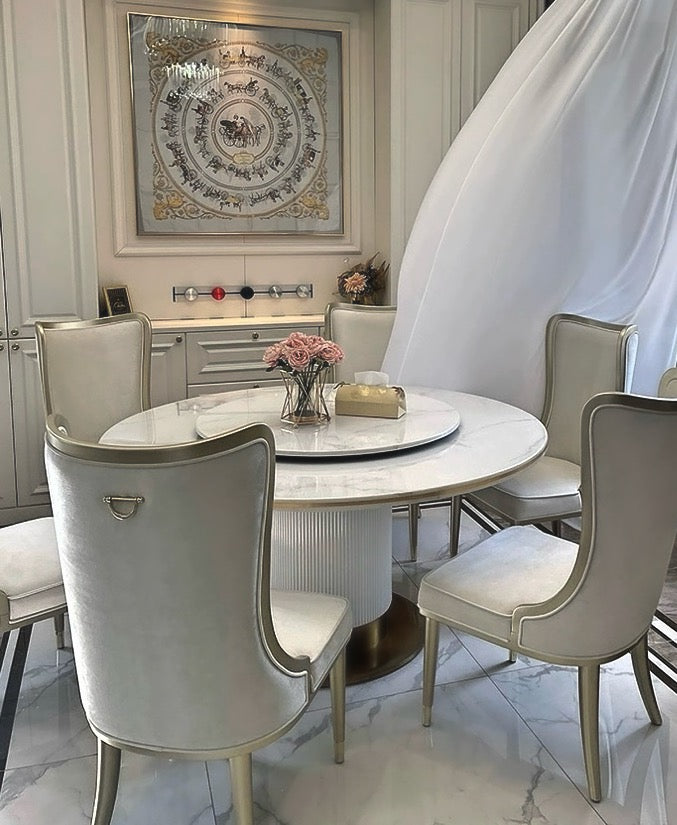 Elegance Royale