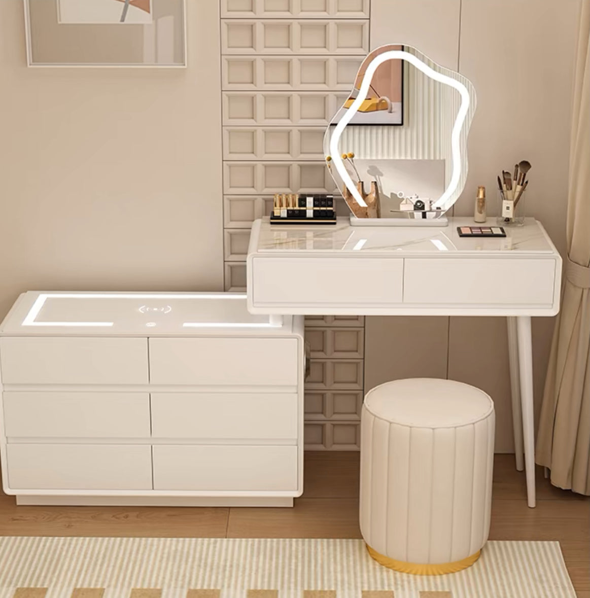 Eclat Vanity Suite