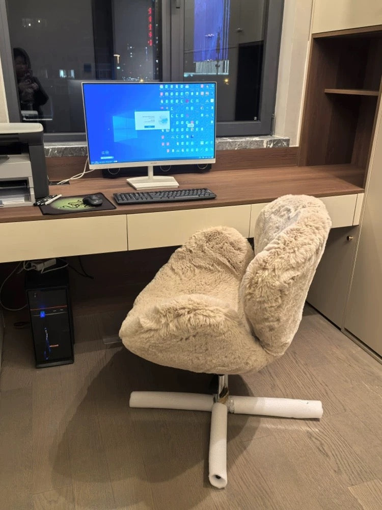 LuxePlush Swan Chair