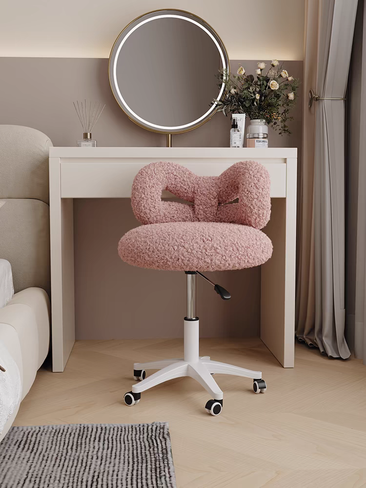 Cozy Comfort Bow Chair