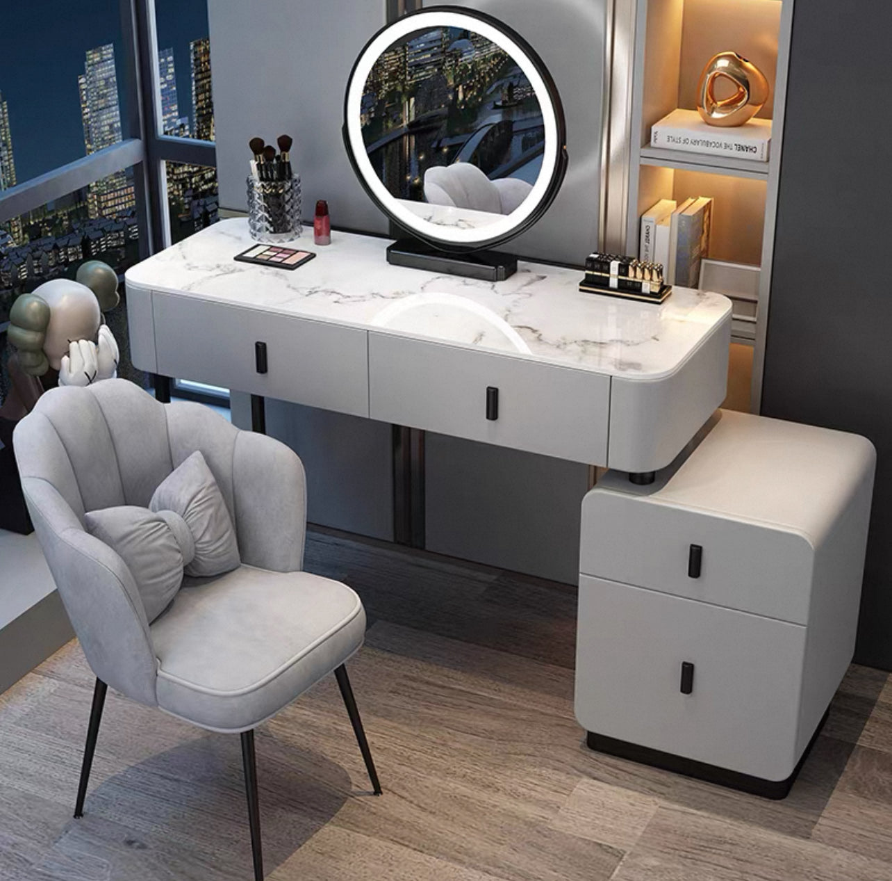Lumière Chic Vanity