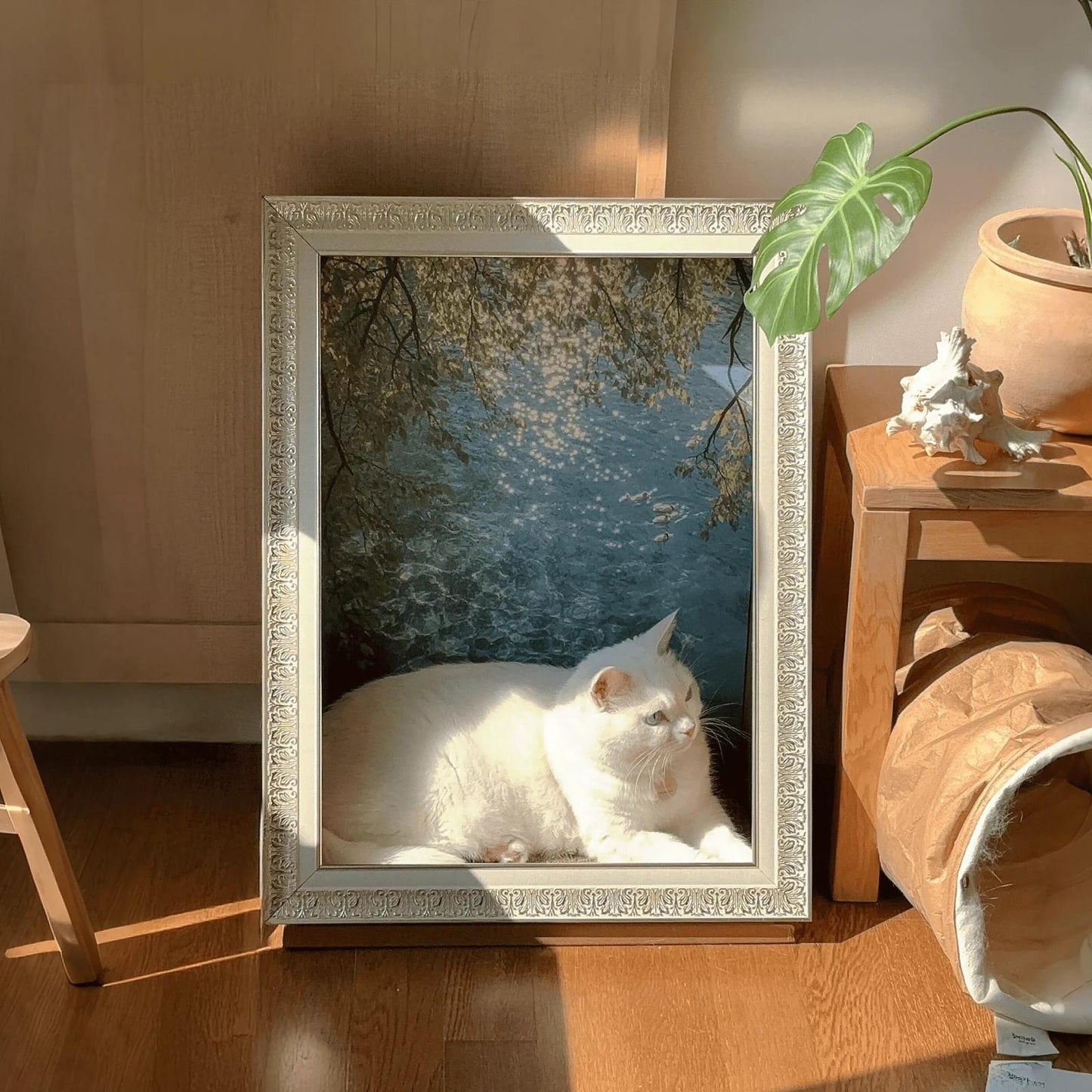 Pawtrait Gallery – Framed Cat Hideaway Art Series
