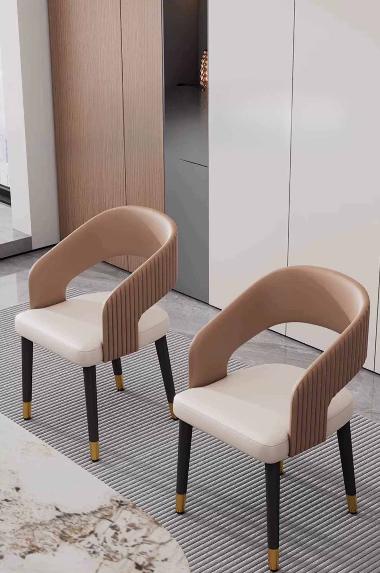 Aurelia Curve Dining Chair