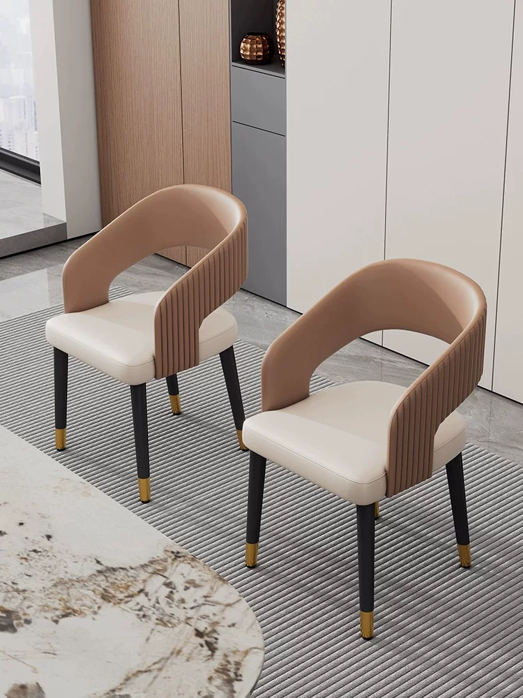 Aurelia Curve Dining Chair
